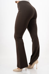 modella indossando Pantalone donna punto Milano marrone elasticizzato a zampetta vita alta colore