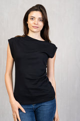 Maglia in cotone stretch con drappeggio laterale