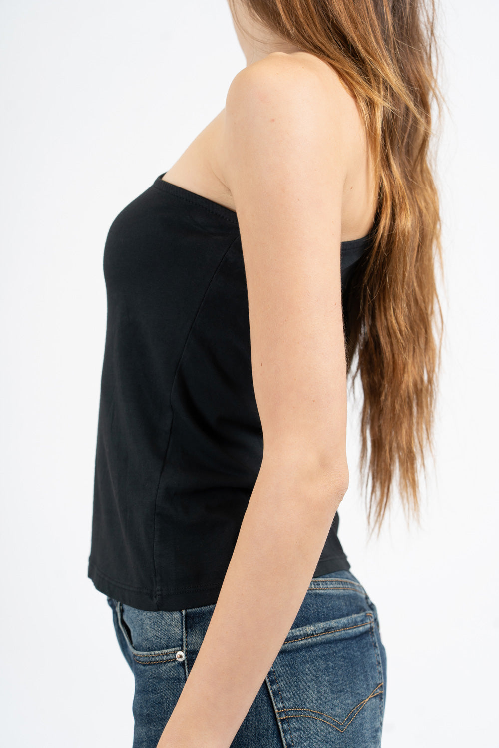 Top monospalla in cotone elasticizzato con rouge.