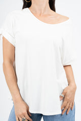 Maglia ampia in viscosa elasticizzata con scollo a V e incrocio sul retro.