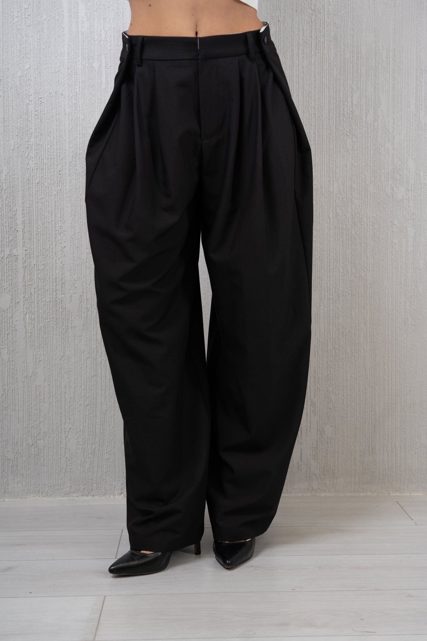 Pantalone palazzo vita alta nero con pinces