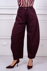 modella indossando Pantalone Selwyn balloon colore