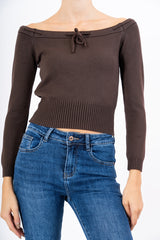 Maglia crop off-shoulder con laccio