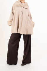 Mantella Velvet Fur in chenille con collo in eco pelliccia