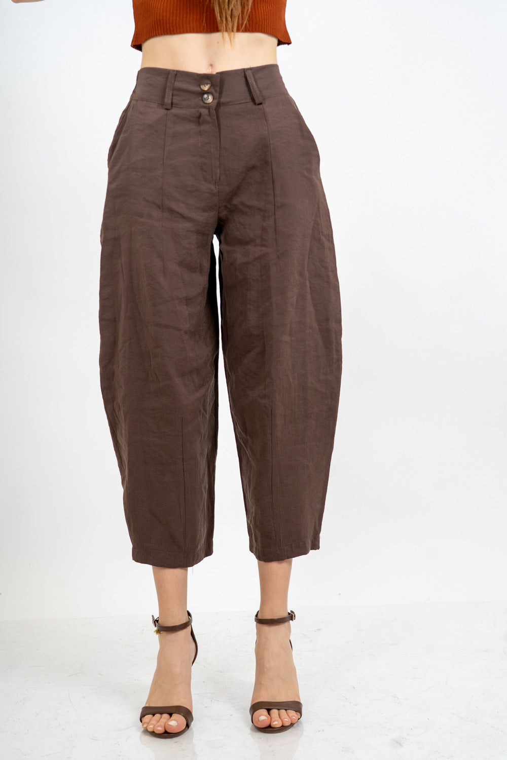 Pantalone cropped vita alta in modal fluido.