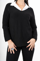 modella indossando Maglia over con scollo a V e orlo stondato in viscosa colore Nero Unica