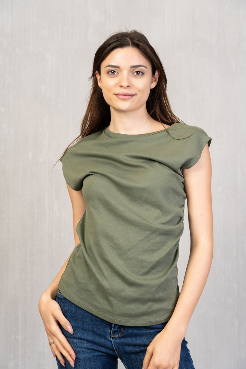Maglia in cotone stretch con drappeggio laterale